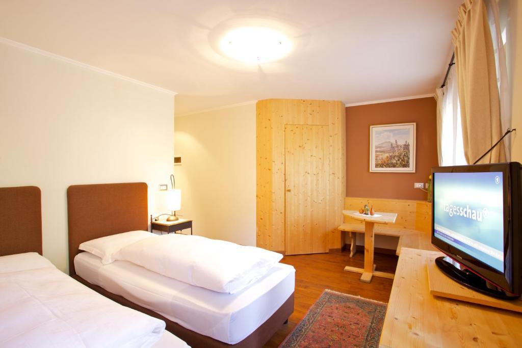 Eggentaler Hotel Cardano Ruang foto