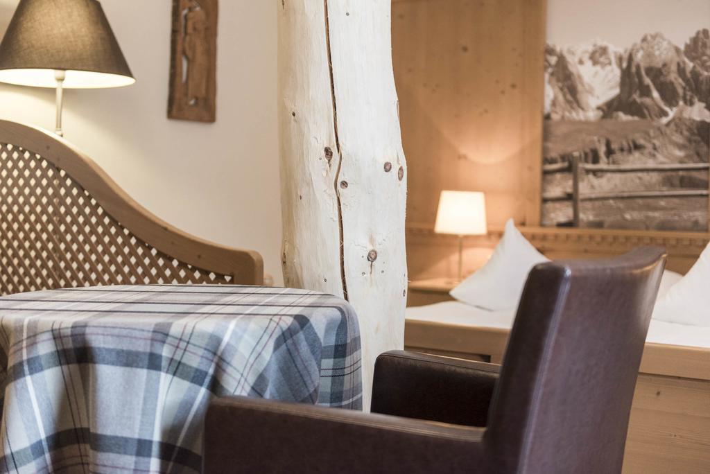Eggentaler Hotel Cardano Bagian luar foto
